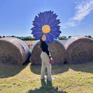 Meet your Posher, Michayla